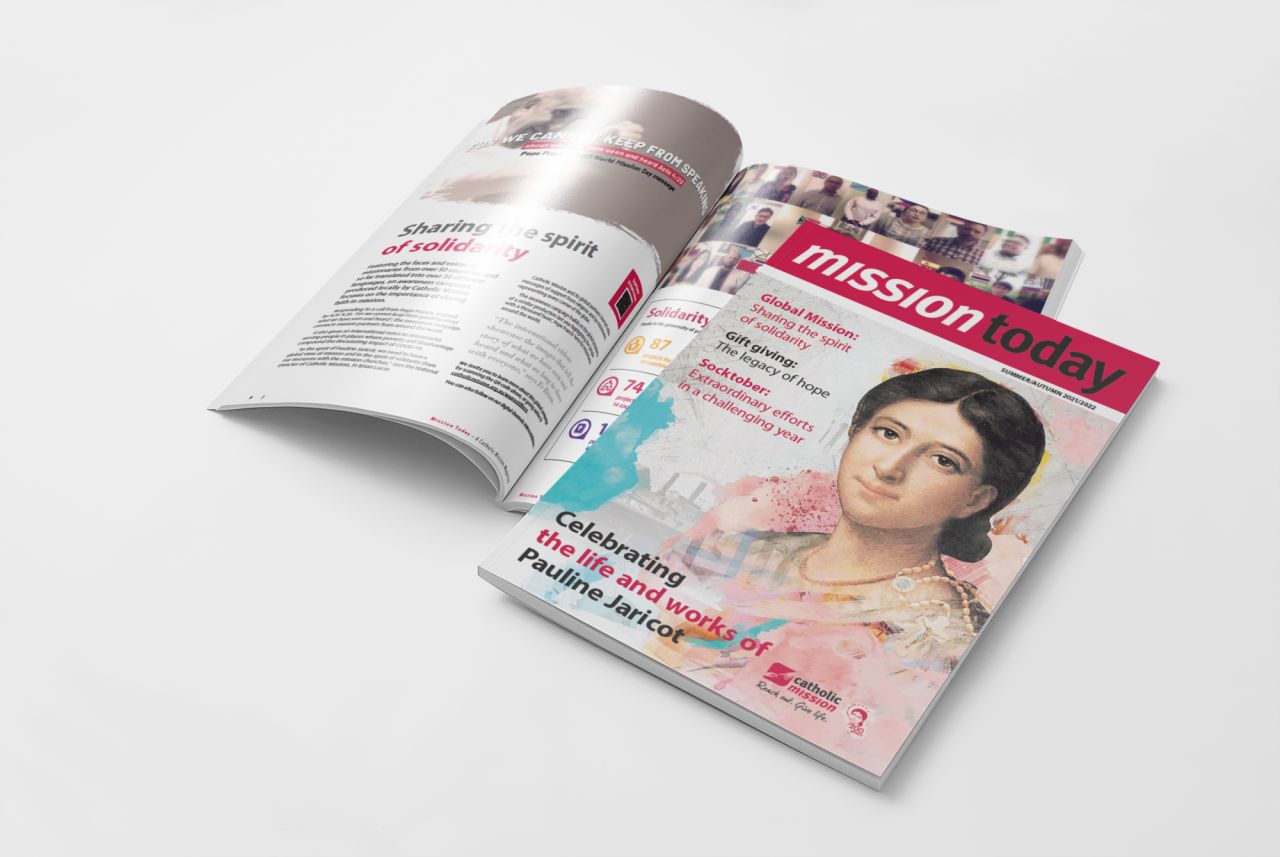 All in one A4 Magazine Mock up II